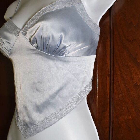 Brooklyn Karma Blue Satin Cropped Lace Trim V Neck Strappy Blouse Size Medium - Picture 8 of 12